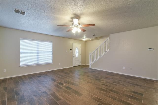 Building Photo - 2106 Delaford Dr