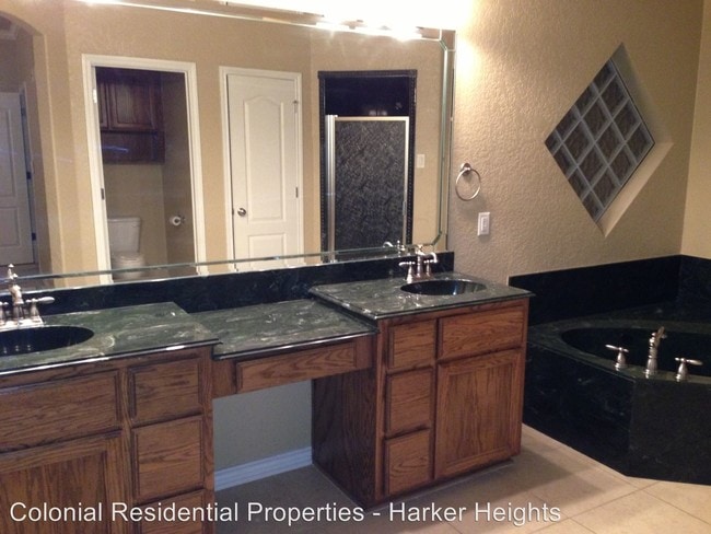 Building Photo - 207 Cattail Cir