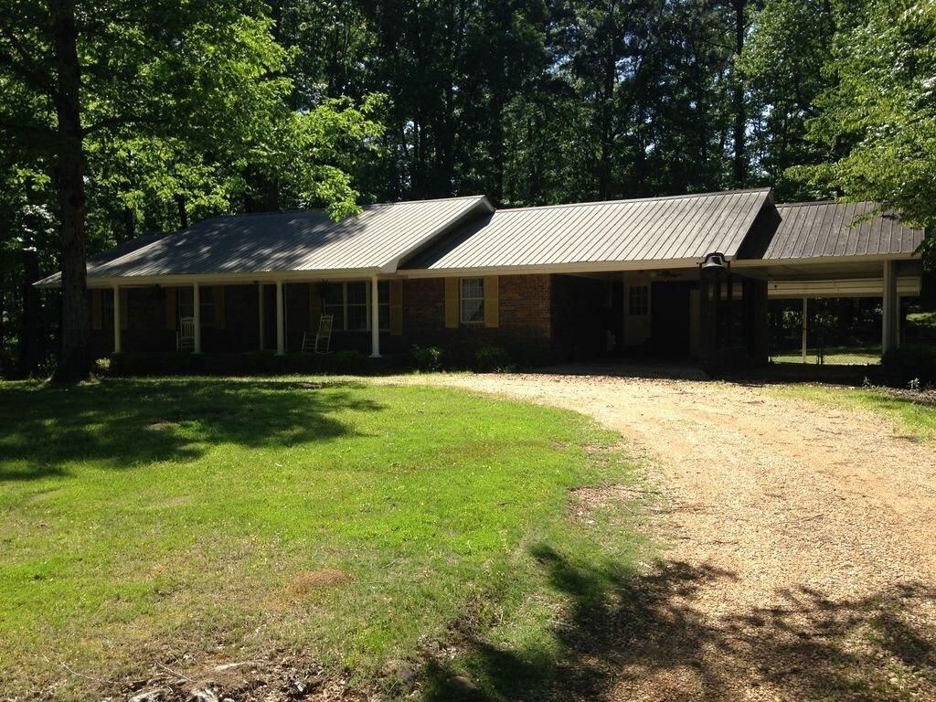 Primary Photo - 1116 Lake Park Dr