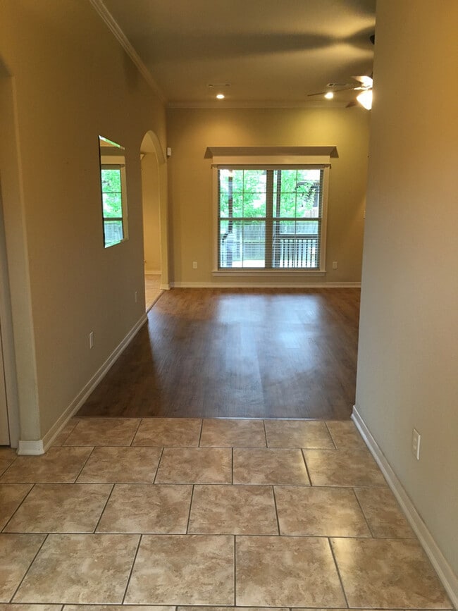 Photo - Salem Heights Subdivision House