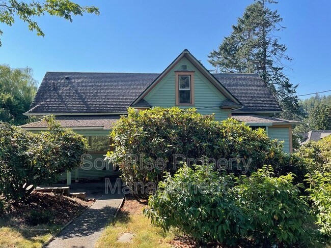 Building Photo - 2314 Harris Ave