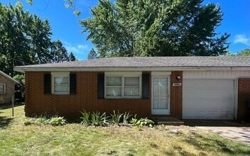 Building Photo - 2264 Welch Dr