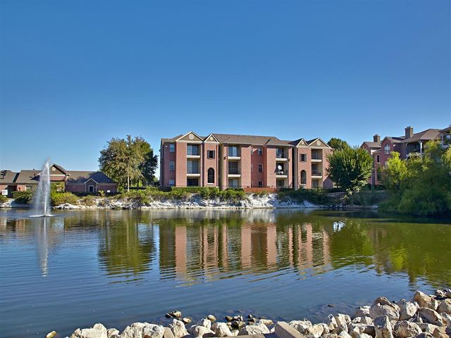 Preston On The Lake Apartments