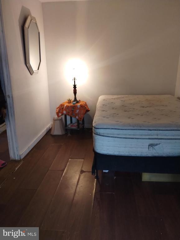 Building Photo - 3450 Tampa St