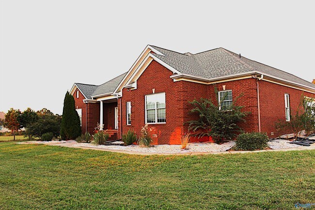 Foto del edificio - 29016 Hardiman Rd