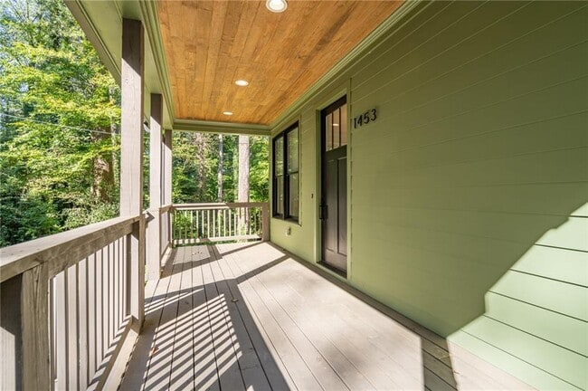 Foto del edificio - 1453 Bridges Ave SW