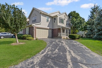 Building Photo - 2451 Stonegate Rd