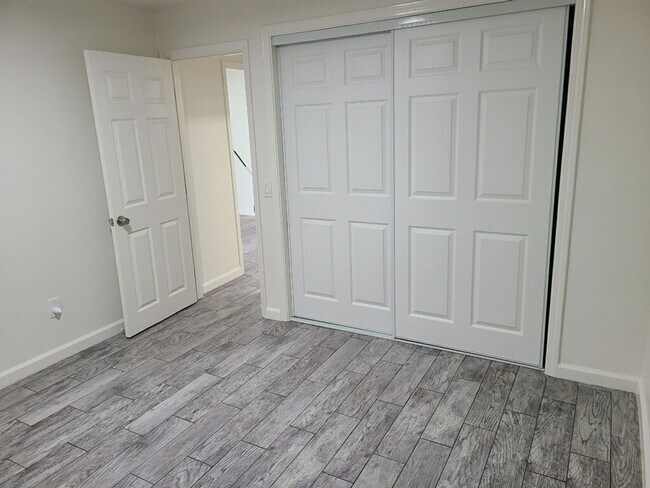 Building Photo - 2438 Fort Wayne St. - Fully Remodeled!!