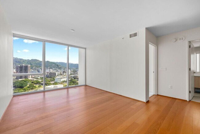 Building Photo - Available NOW - Highly Desired 1 BED 1 BATH in Kaakaako