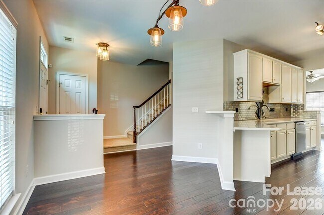 Foto del edificio - 19030 Natalie Michelle Ln