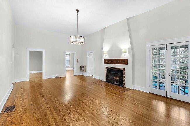 Building Photo - 1742 N Highland Ave
