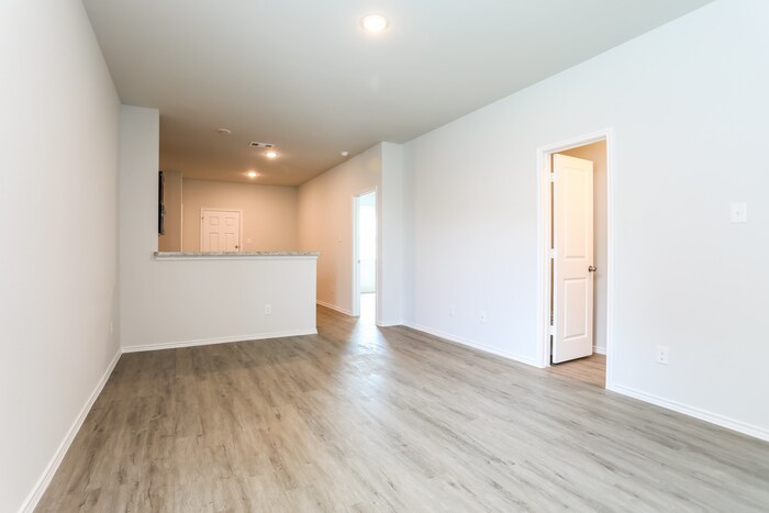 Primary Photo - Christian Meadows - 1309 Jonah Ln. Ennis, ...