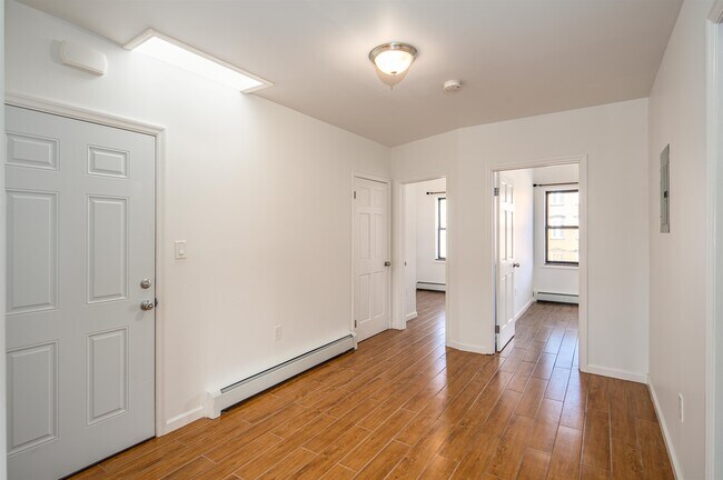 Foto del edificio - 512 Washington St