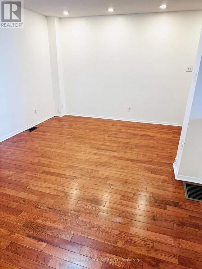 Building Photo - 2020-2020 Pharmacy Ave