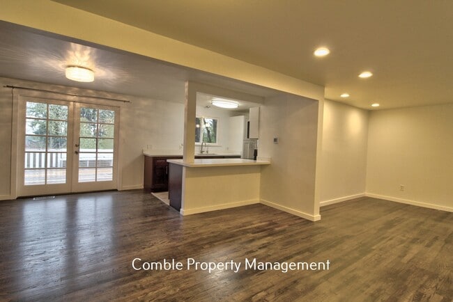 Foto del edificio - 16605 NE 87th St