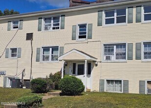 Building Photo - 216 Sawmill Rd