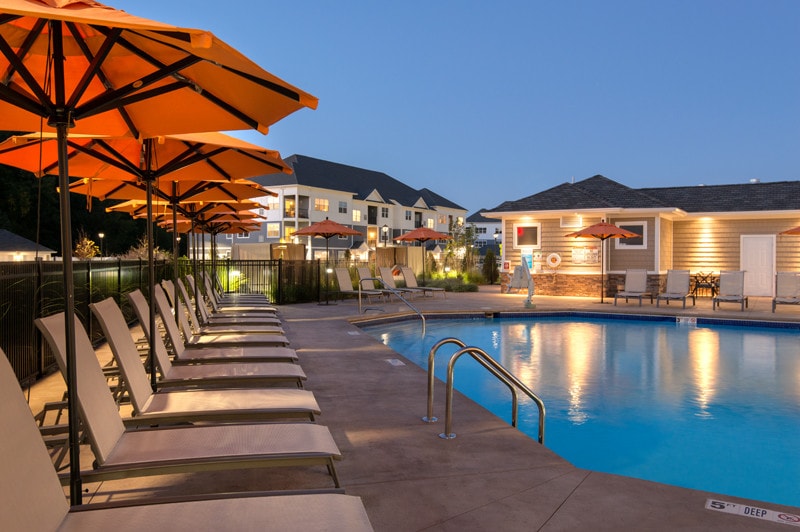 Tempo Evergreen Walk Apartments in South Windsor, CT