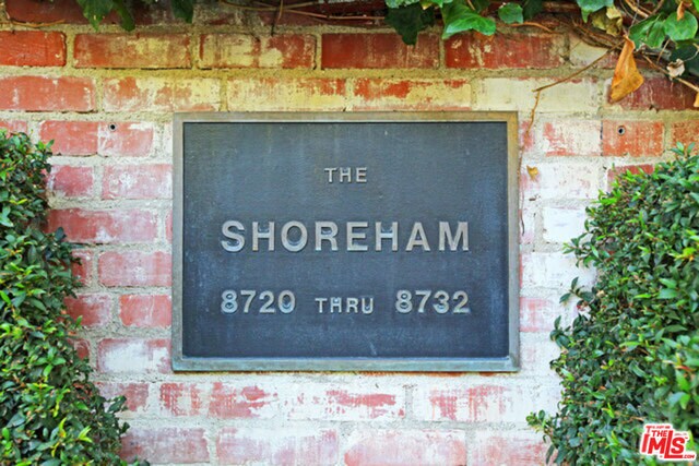 Building Photo - 8724 Shoreham Dr