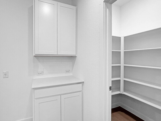 Foto del edificio - 2025 Construction | 3/2 + Flex | Easy Potranco/TX-211/Hwy 90