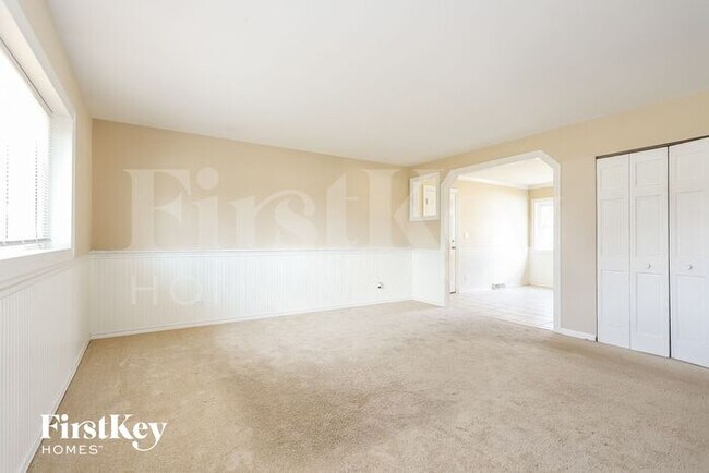 Foto del edificio - 15059 Highland Ave