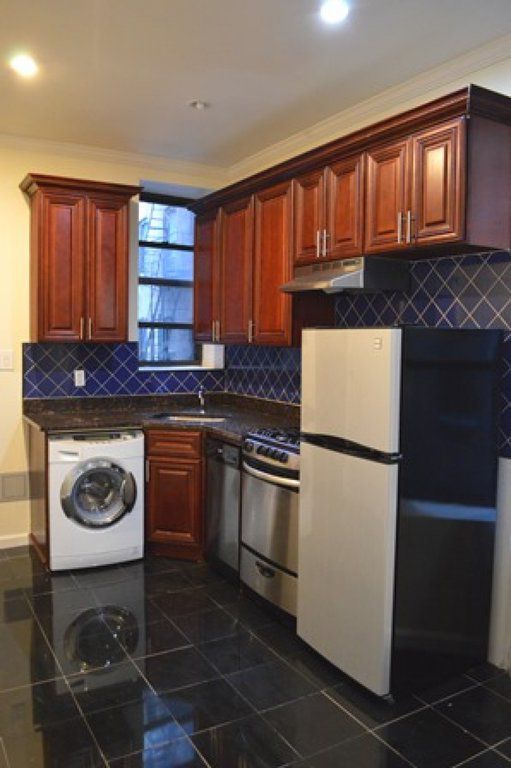 Foto principal - 230 W 101st St
