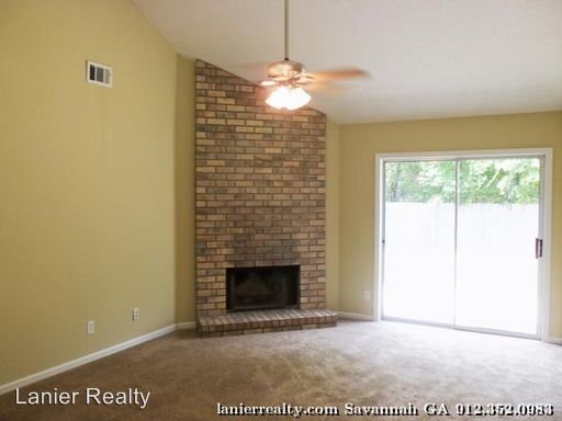 Building Photo - 111 Finn Cir