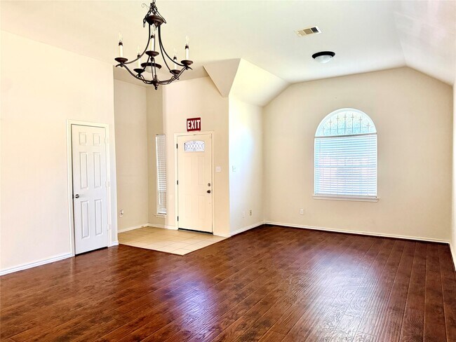 Building Photo - 13743 Canyon Hollow Loop