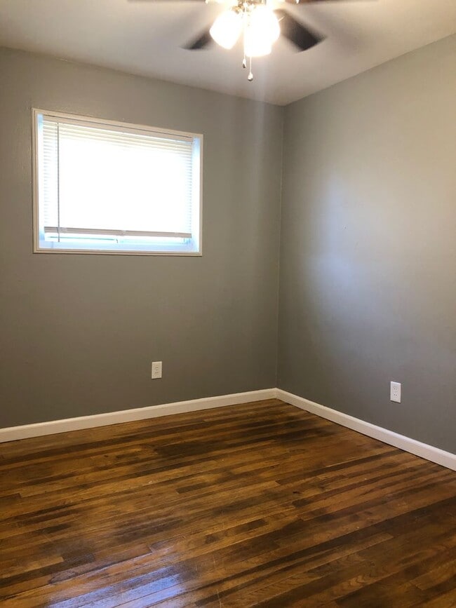 Building Photo - 1130 Ramport Dr