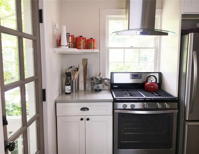 Foto del edificio - 934 Ormewood Ave SE