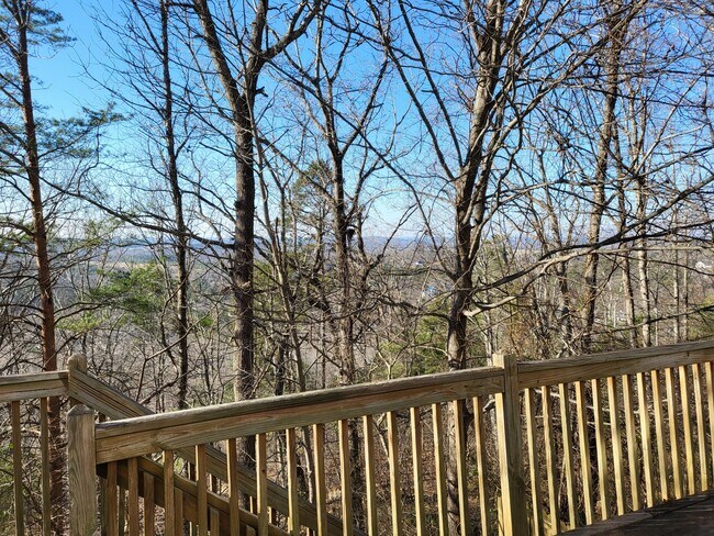 Building Photo - 34 Mountain Trail Ct SW