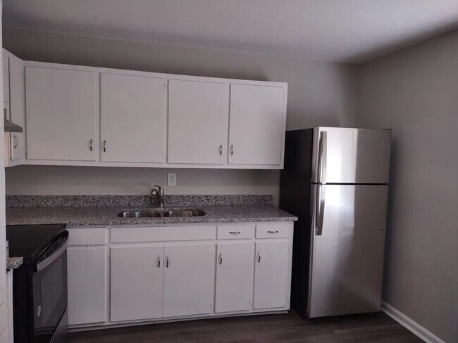 Building Photo - 1327 Ridgeview Rd