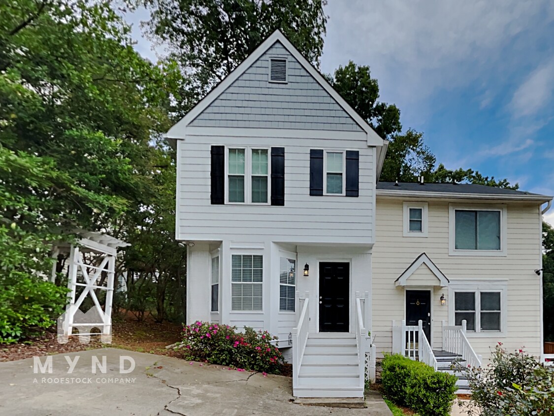Foto principal - 5210 Laurel Bridge Dr SE
