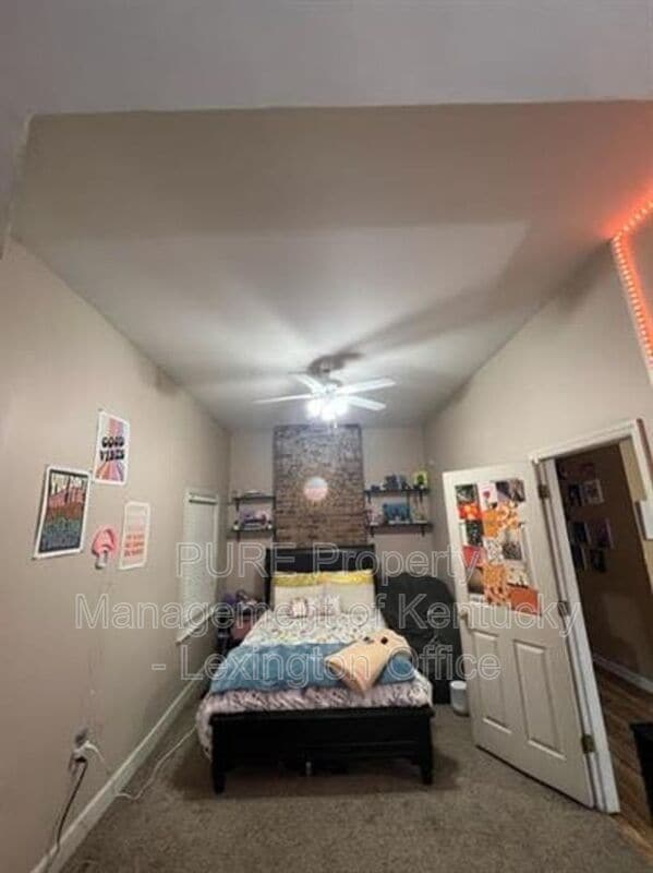 Photo - 444 N Broadway House