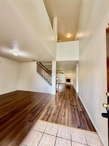 Foto del edificio - 7121 Lake Hawkins Dr