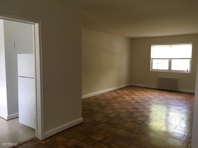 Foto del edificio - 10001 McKenney Ave