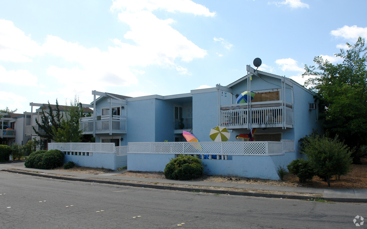 Primary Photo - 795 Benicia Dr