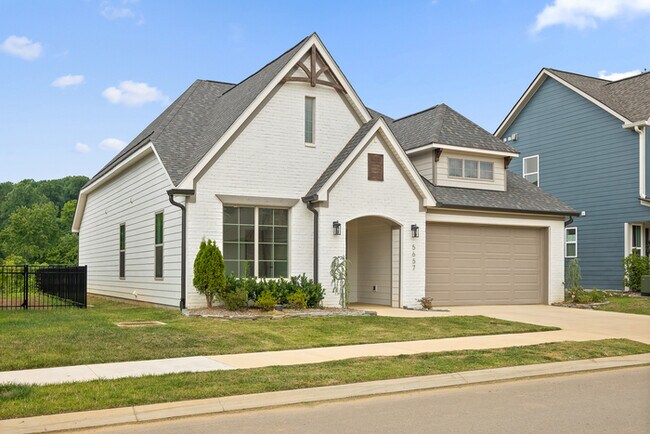 Building Photo - 5657 Acadia Dr