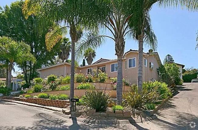 Building Photo - 709 Bozanich Cir