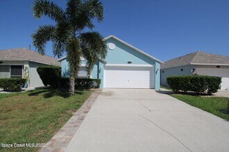 Building Photo - 2230 Redwood Cir