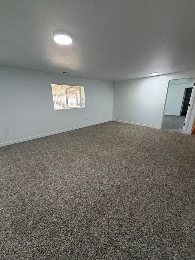 Foto del edificio - 343 E 6725 S