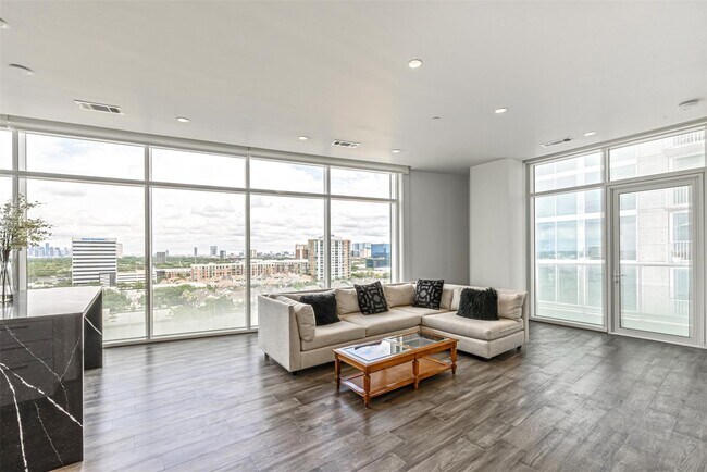 Foto del edificio - 4521 San Felipe St