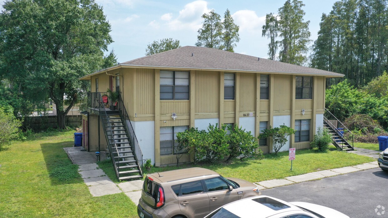 Primary Photo - 8431 Camden St