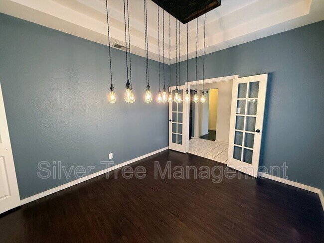 Foto del edificio - 7716 Pampas Dr