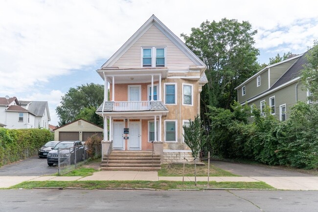 Photo - 255 County St Apartment