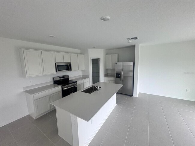 Foto del edificio - 3118 Totem Rd