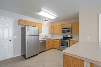 Building Photo - 123 E 570 S