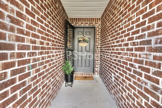 Foto del edificio - 3112 Partridge Dr