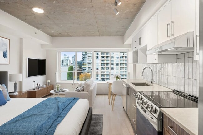 Building Photo - 825 Fort St