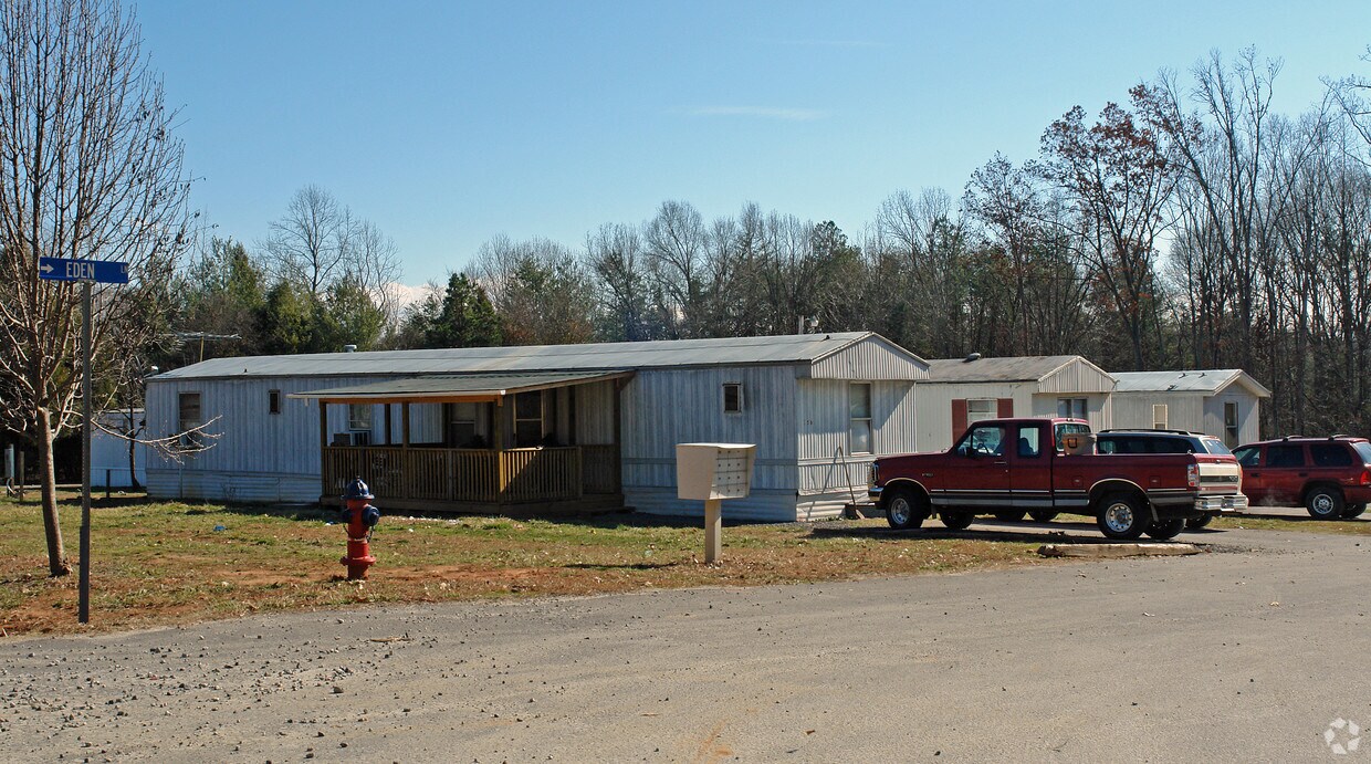 156 Hinkle Dr, Mocksville, NC 27028 Apartments in Mocksville, NC
