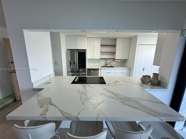 Foto del edificio - 3200 N Ocean Dr